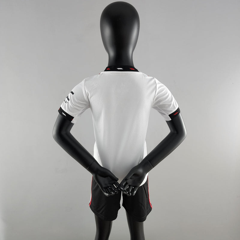Kit Infantil Manchester United Reserva - 22/23