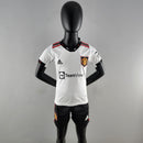 Kit Infantil Manchester United Reserva - 22/23