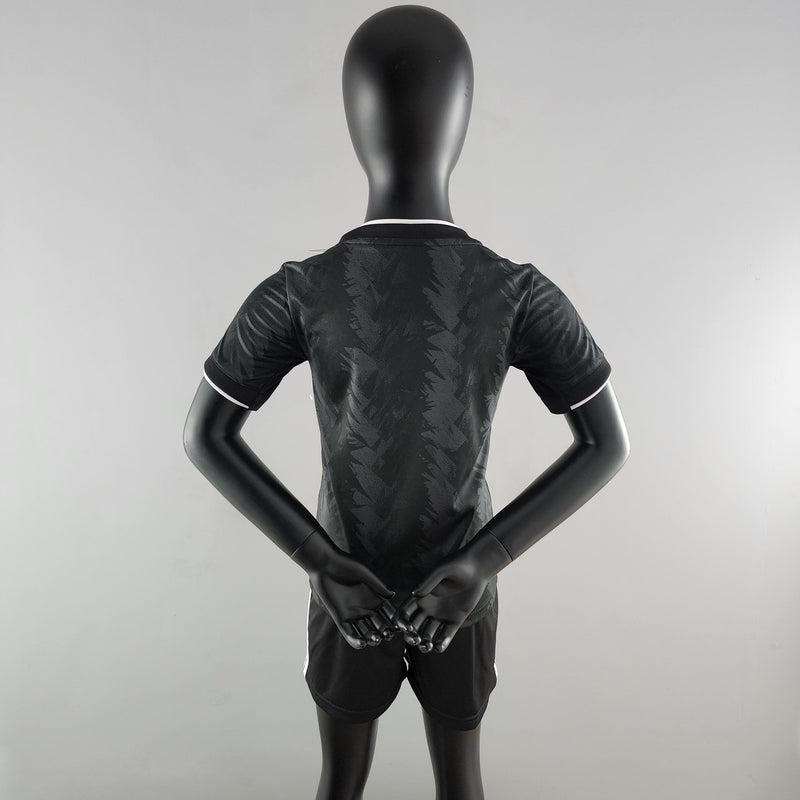 Kit Infantil Juventus Reserva - 22/23