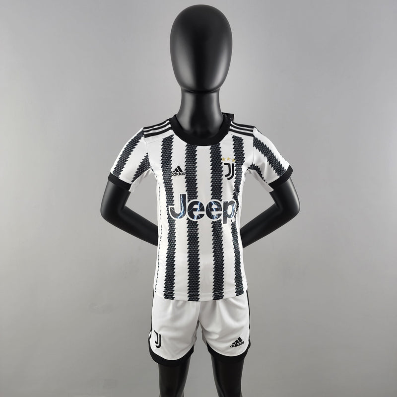 Kit Infantil Juventus Titular - 22/23