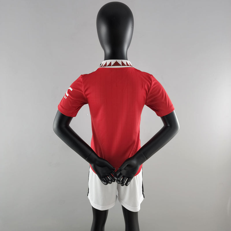 Kit Infantil Manchester United Titular - 22/23