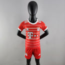 Kit Infantil Bayern Titular - 22/23