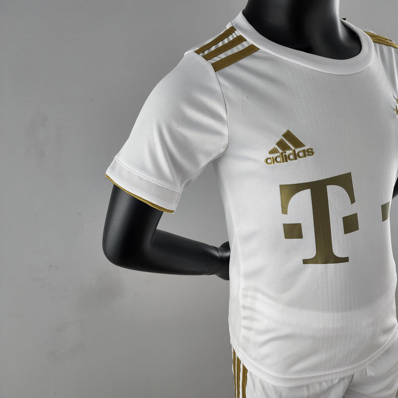 Kit Infantil Bayern Reserva - 22/23