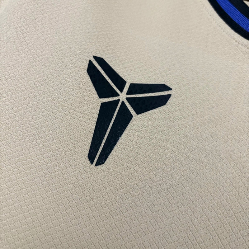 Camisa Barcelona 25/26 Away MAMBA - Masculina - Modelo Torcedor - Amarelo Dourado