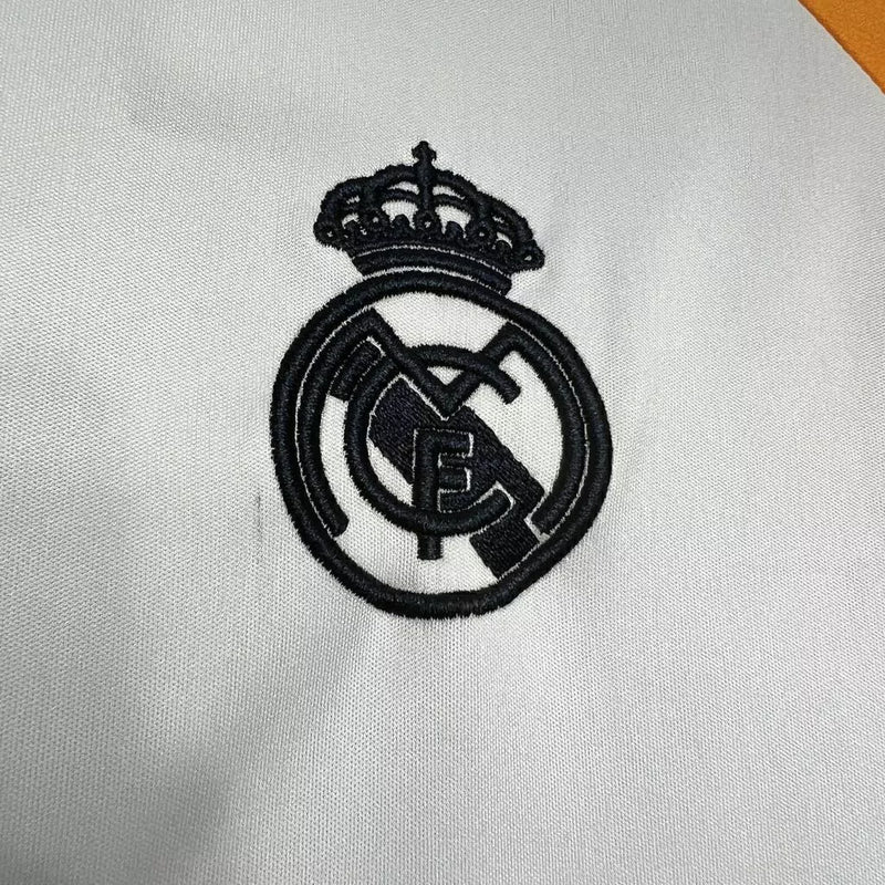 Camisa Real Madrid 2025/2026 Treino Torcedor Masculina - Branca
