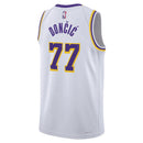 Camisa NBA Los Angeles Lakers Association -  Edition Swingman Jersey Luka Doncic 77 Branca