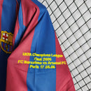 Camisa Retrô Barcelona Home - 2006 Ronaldinho/10 - Nike Masculina - Vermelho e Azul