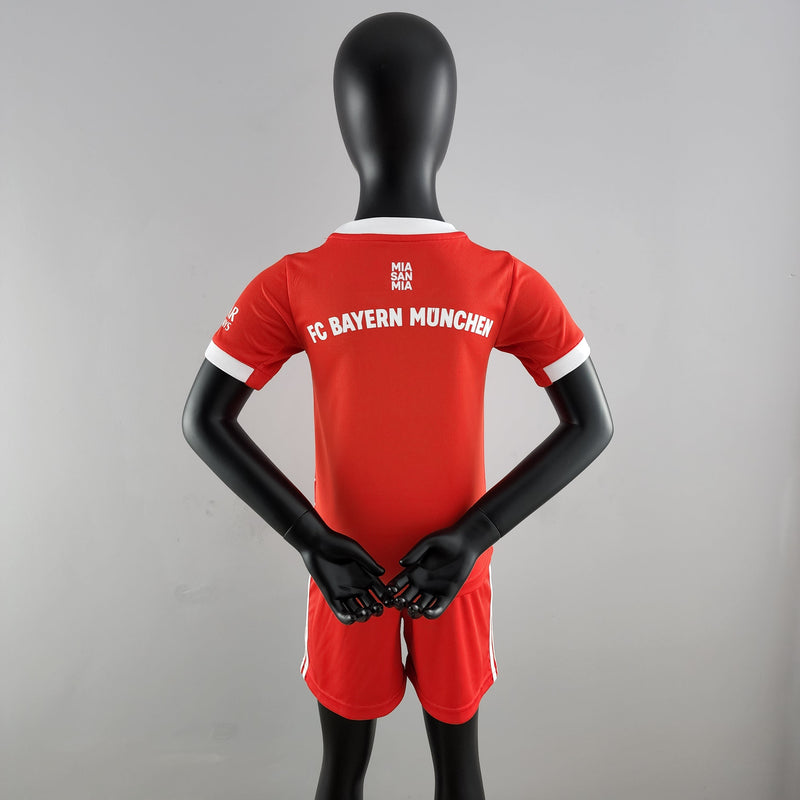 Kit Infantil Bayern Titular - 22/23