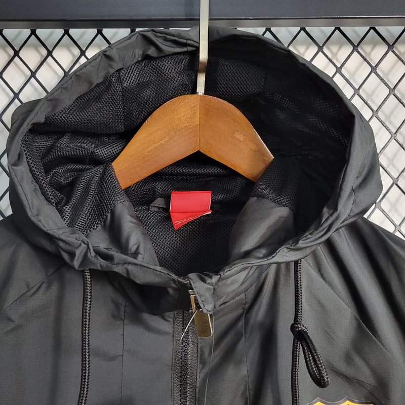 Jaqueta Corta Vento Barcelona Preto - 23/24